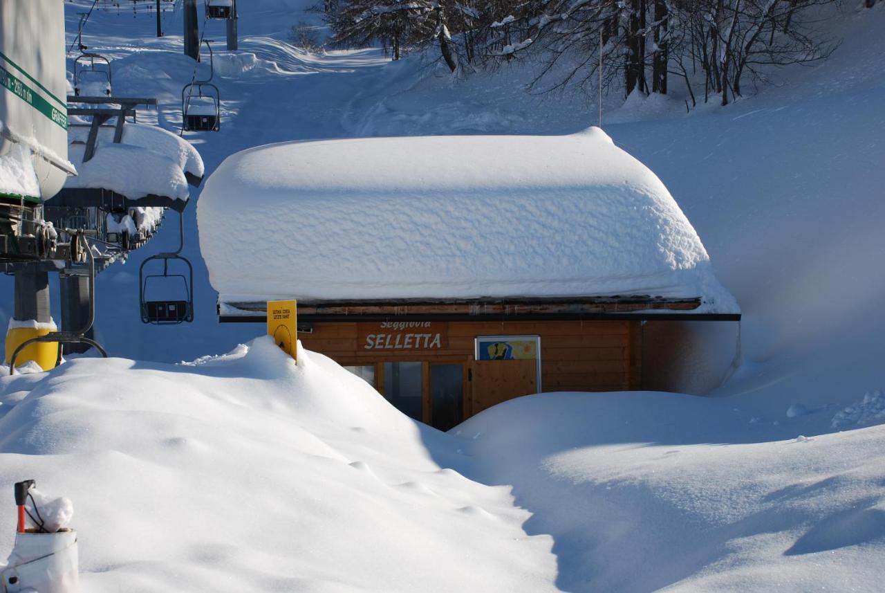 Residence La Tana Del Ghiro Bardonecchia Exterior foto